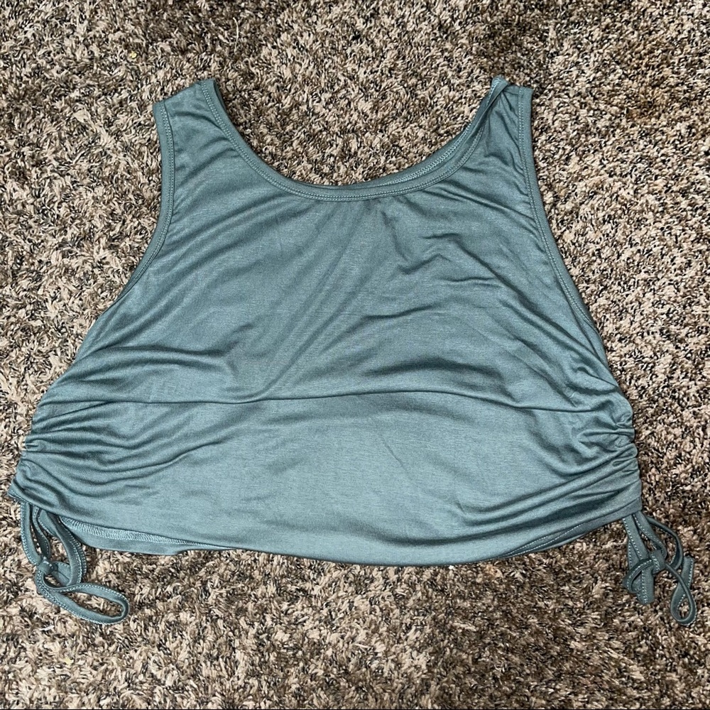 SHEIN top - Picture 2 of 4